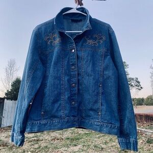 Embellished Blue Denim Jean Jacket Women’s Size Large w. Gold Dotted Design